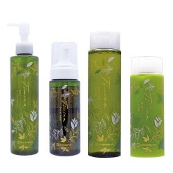 Sữa rửa mặt tạo bọt tinh chất trà xanh Ti-ina 200ml